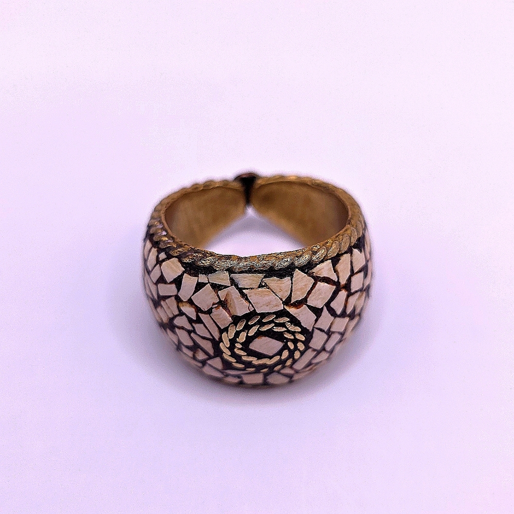 5/$25 - Vintage Mosaic Pattern in Brass Ring